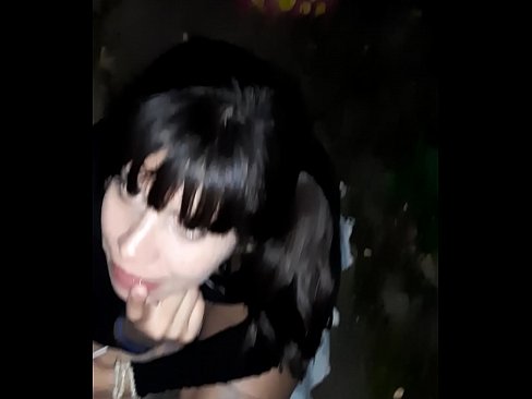 ❤️ 거리에서 사탕과 교환으로 부어오른 페니스 ❤❌ 고급 포르노 우리 ko.pornogroupp.ru ❌